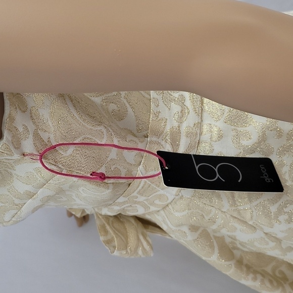 𝅺Gibson X High Sugarplum Holiday Joyeux Cap Sleeve Fit and Flare Dress - Picture 9 of 17